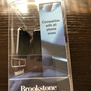 NIB Magnetic Air Vent Phone Mount Brookstone